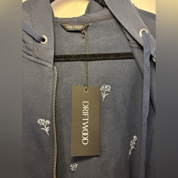 NWT Driftwood full zip embroidered hoodie in blue bouquet - Picture 6 of 10